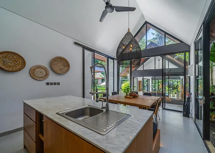 Villa St Lau - Signature 3br Hideaway In Ubud