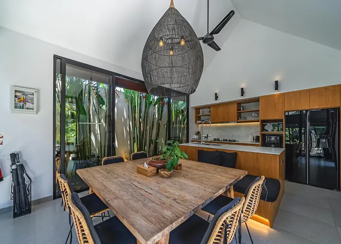 Villa St Lau - Signature 3br Hideaway In Ubud