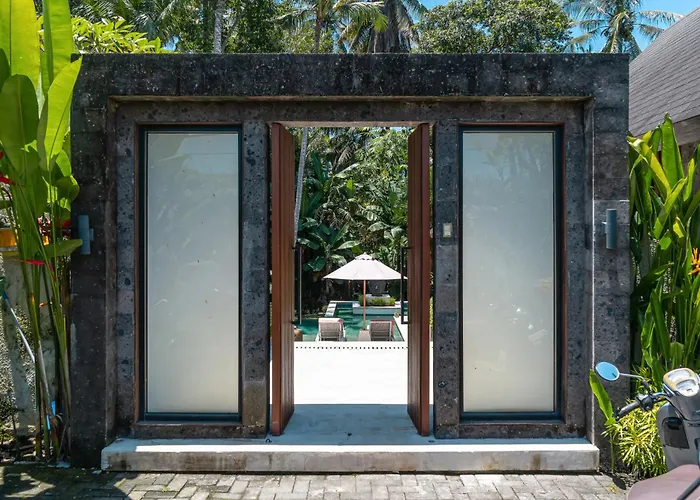 Villa St Lau - Signature 3br Hideaway In Ubud